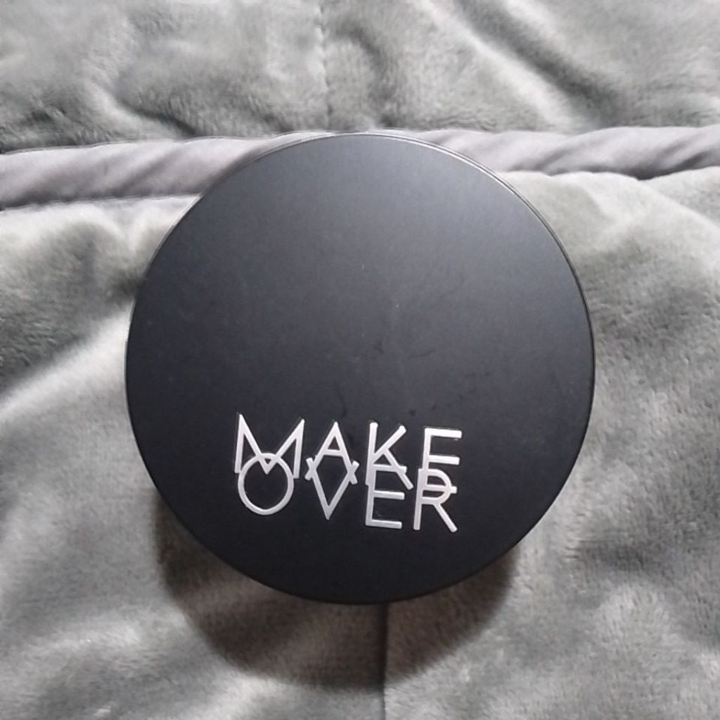 Make Over Powder / Preloved make over / make over / bedak make over / loose powder make over / prelo