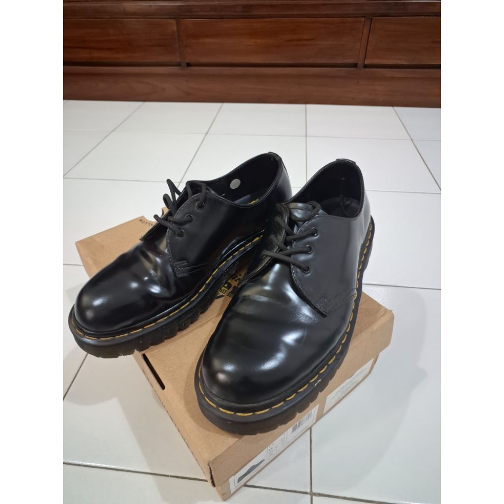 dr. martens 1461 bex black smooth 43 uk 9. army sole