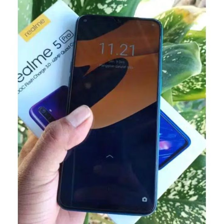 REALME 5 PRO 8/128 SECOND BEKAS GARANSI RESMI