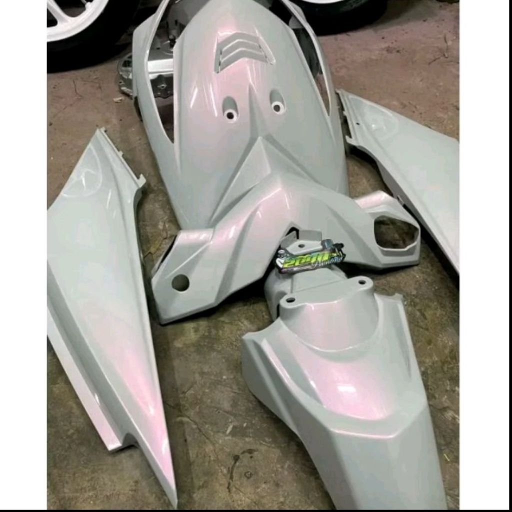 COVER BODY HALUS BEAT KARBU WARNA PUTIH LEMBAYUNG UNGU