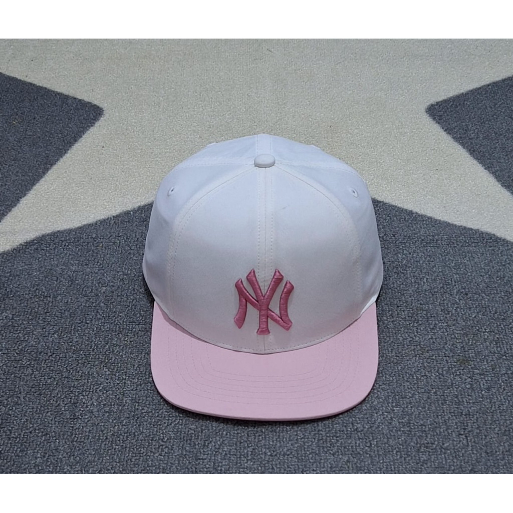 Topi mlb ny yankees putih white pink bisbol baseball cap preloved 2nd seken sekon secon pl bekas ori