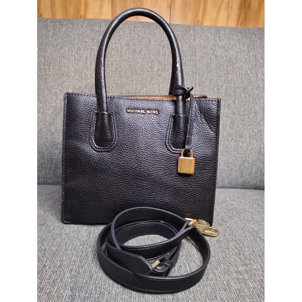 Sling bag preloved mk bag