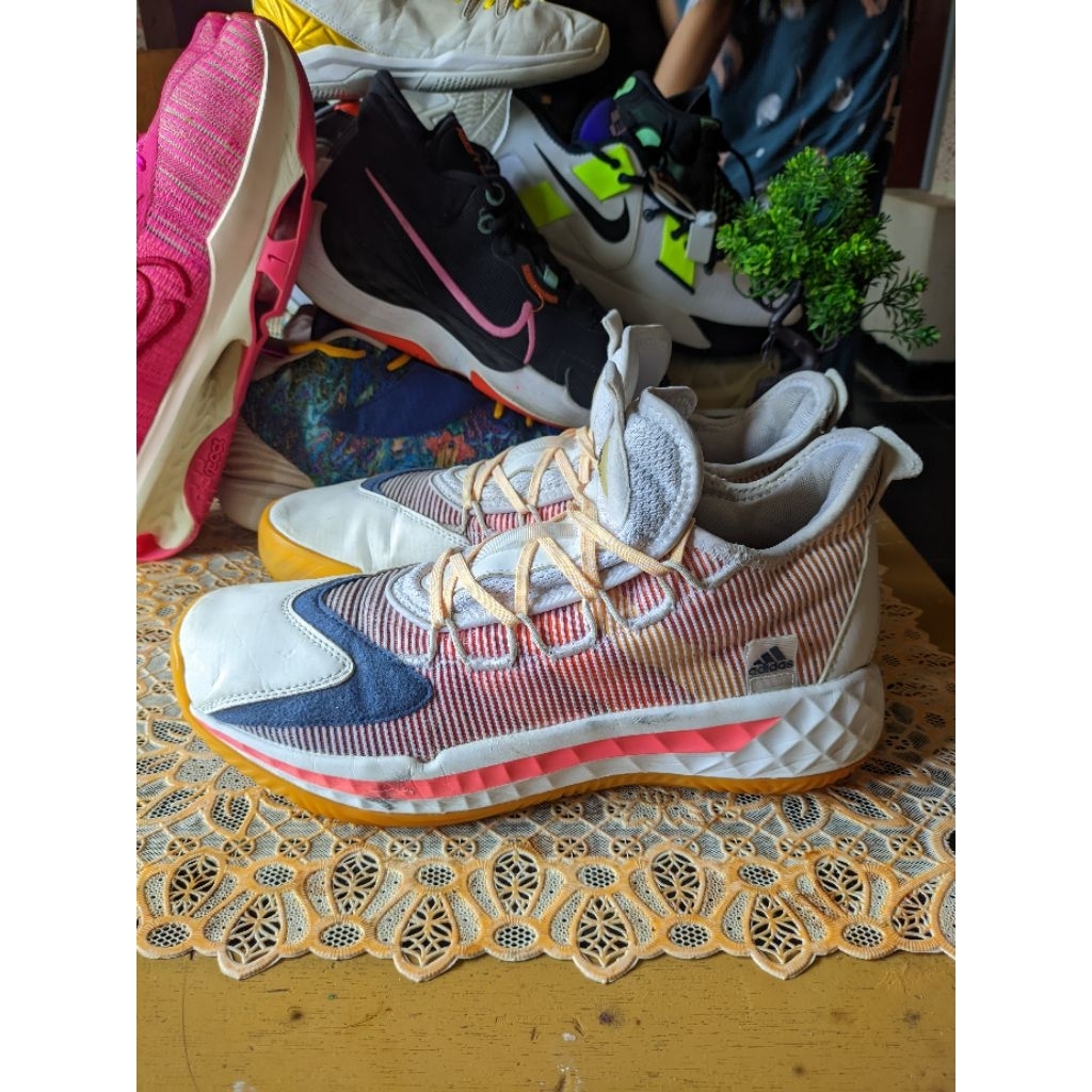 Sepatu adidas basket pro boost low second
