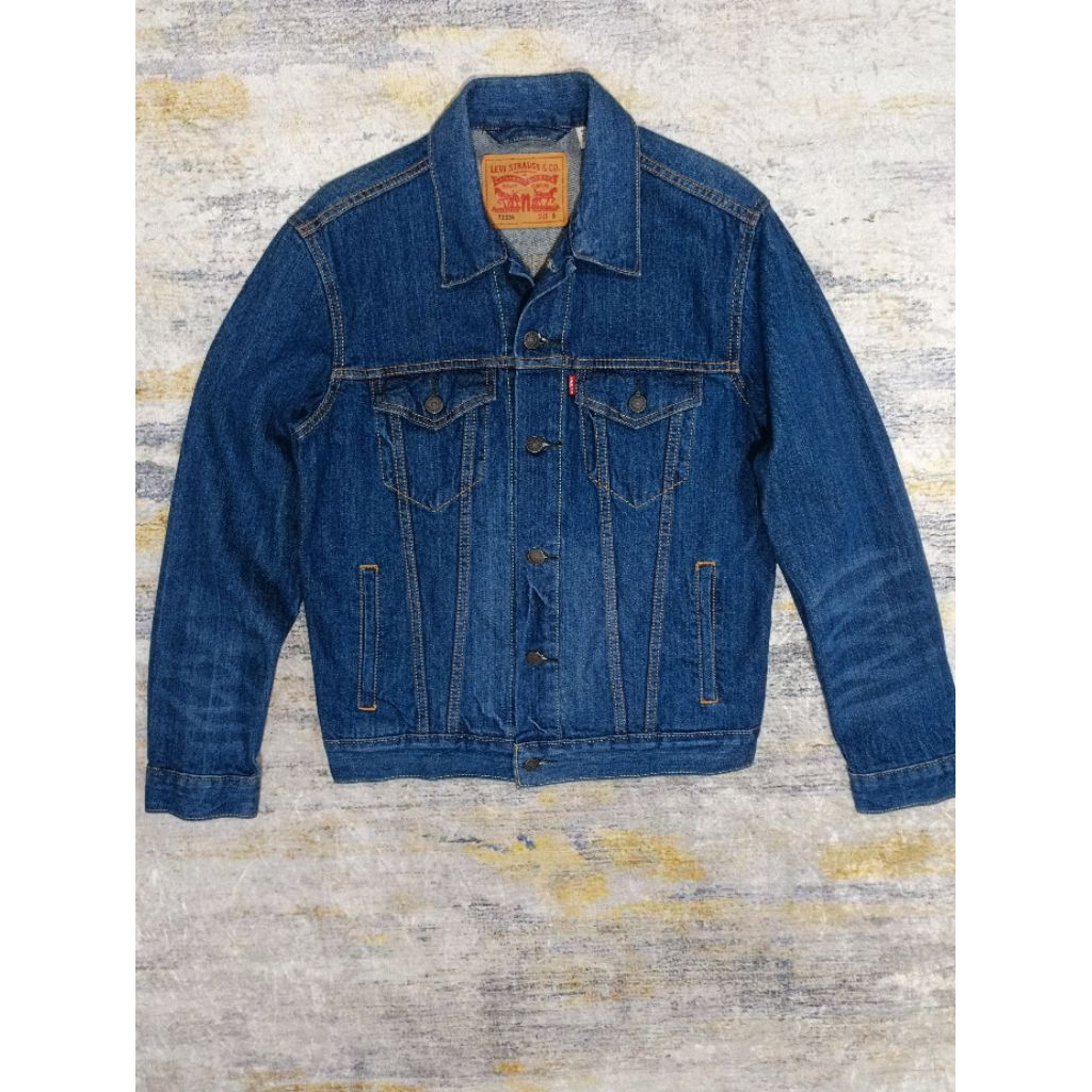 Jaket jeans Levis size S fit M slim mulus like new 7529