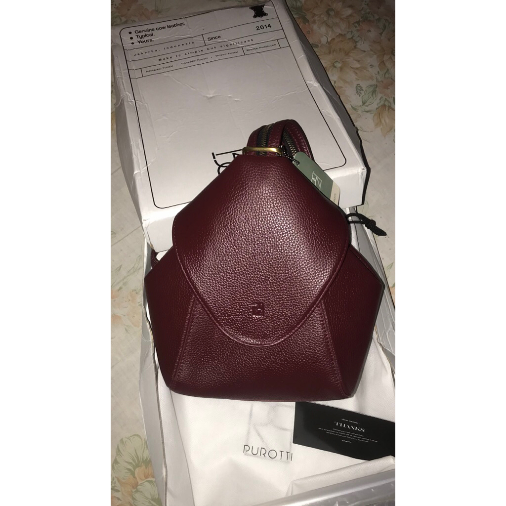 TAS MULTIFUNGSI MERAH MAROON PUROTTI