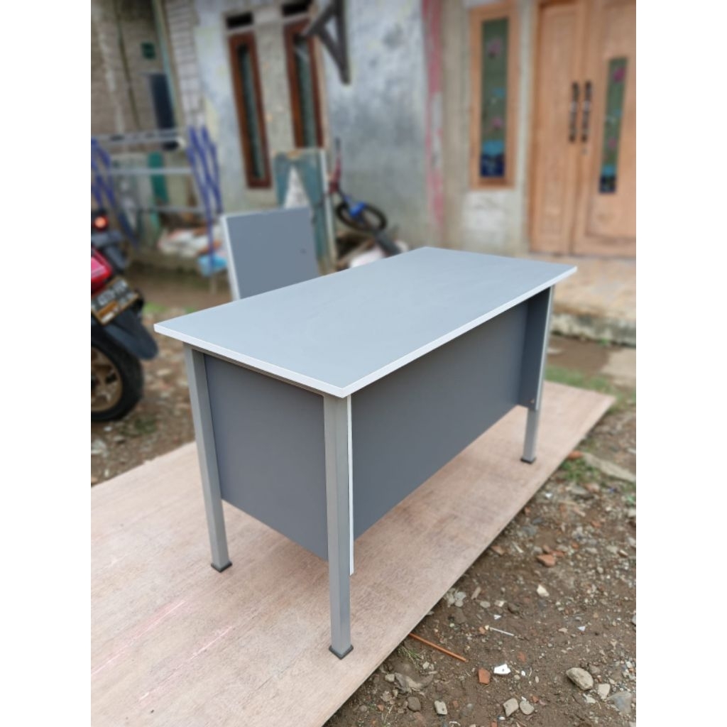 Meja Kursi Sekolah Tipe Titanium