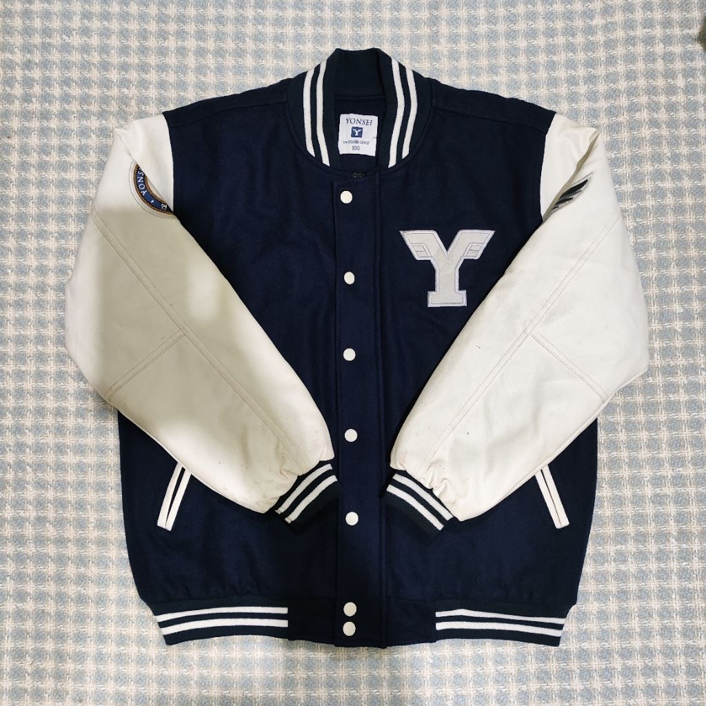 varsity jacket official yonsei university size L cakep
