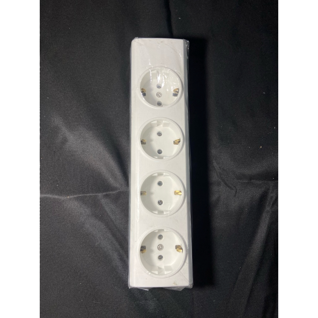 Stop Kontak Broco 4 Lubang