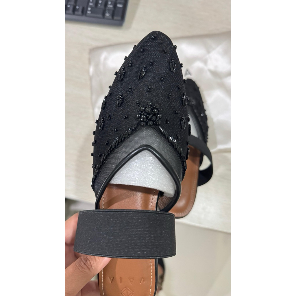 VAIA WOMAN SHOES / SLIP ON / SENDAL WANITA