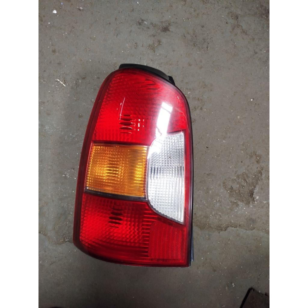 LAMPU BELAKANG HYUNDAI TRAJET ORIGINAL, STOP LAMP TRAJET ORIGINAL,LAMPU REM HYUNDAI TRAJET ORIGINAL