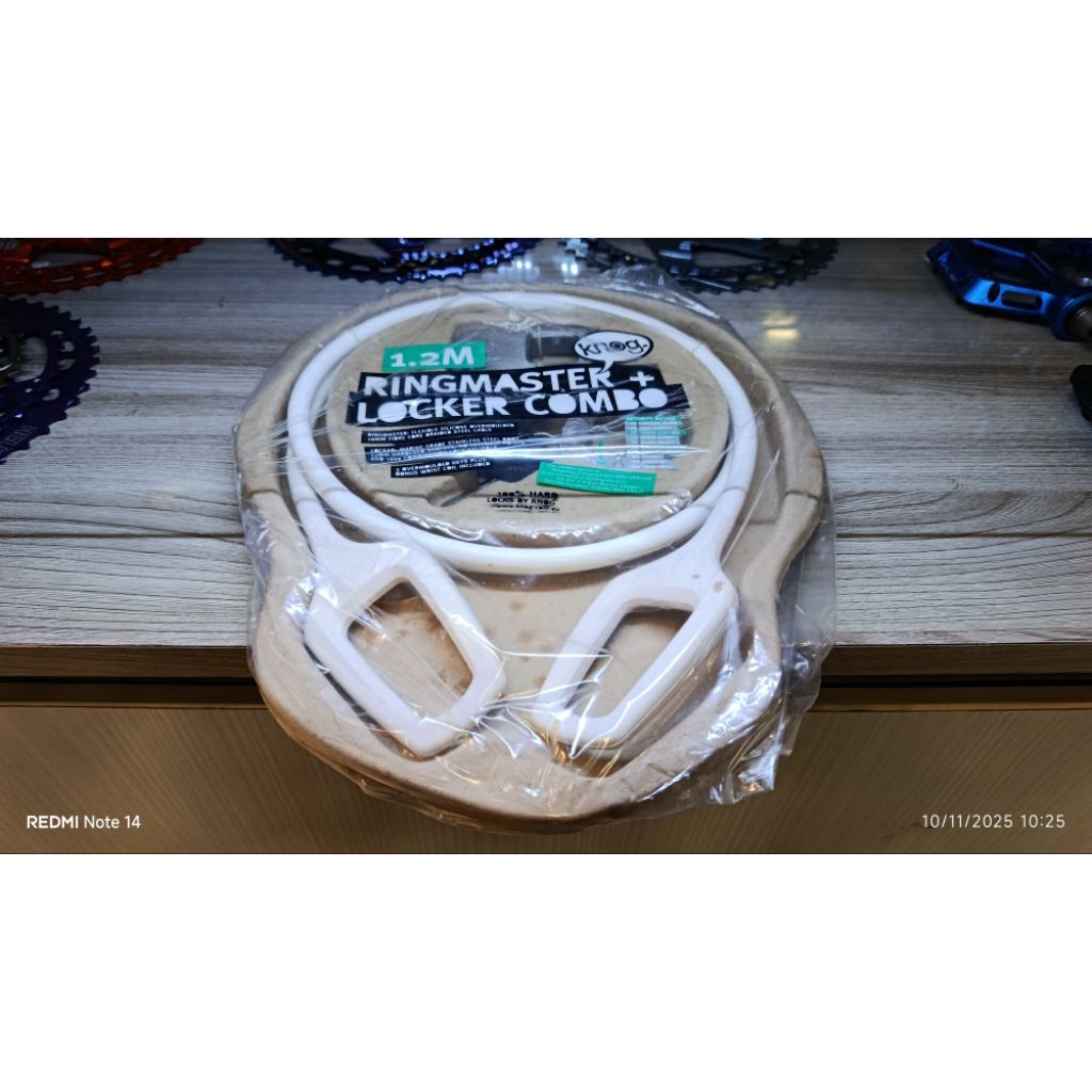 Kunci Sepeda / Motor Merek Knog Lingmaster Locker Combo 1.2 Meter White