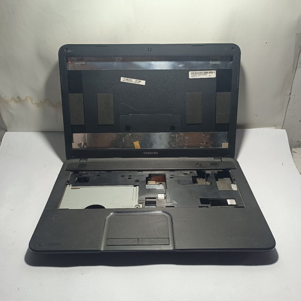 Casing Cassing Case Kesing laptop Toshiba C840 C800 C800D L840 L840D