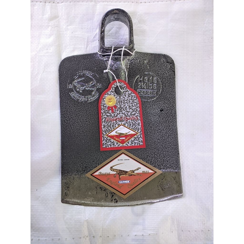 CANGKUL CAP BUAYA EMAS