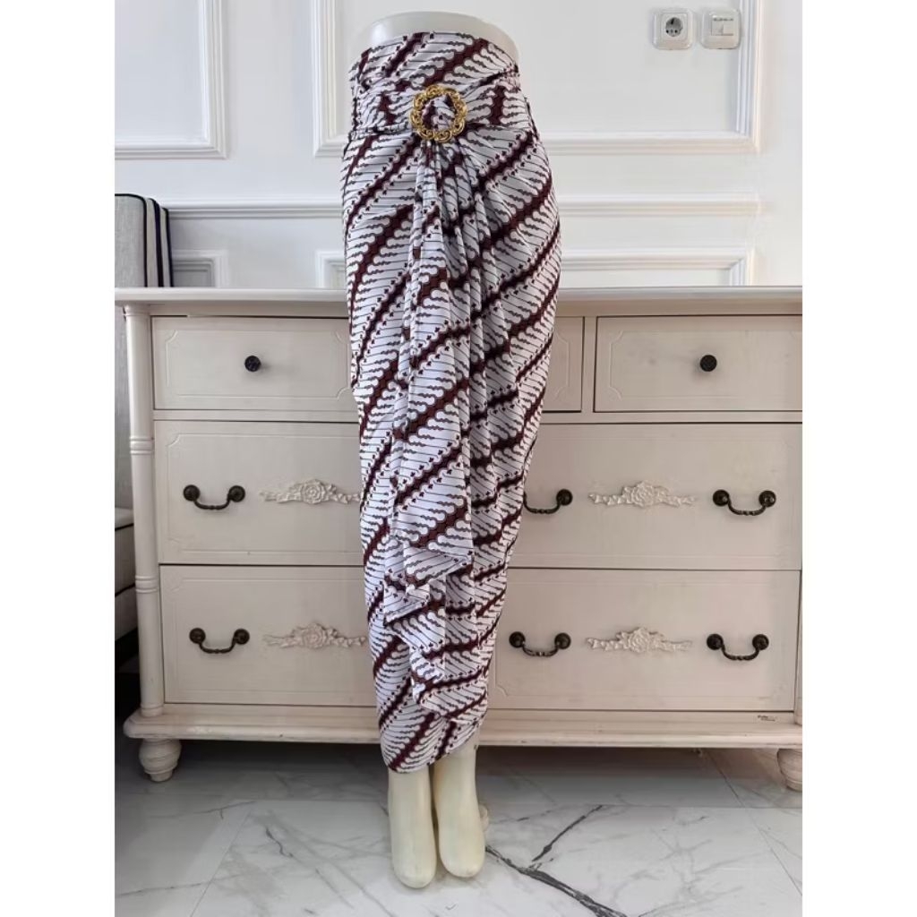Rok Lilit Batik Kebaya Motif Bunga Free Gesper Terlaris untuk Tampilan Elegan dan Nyaman