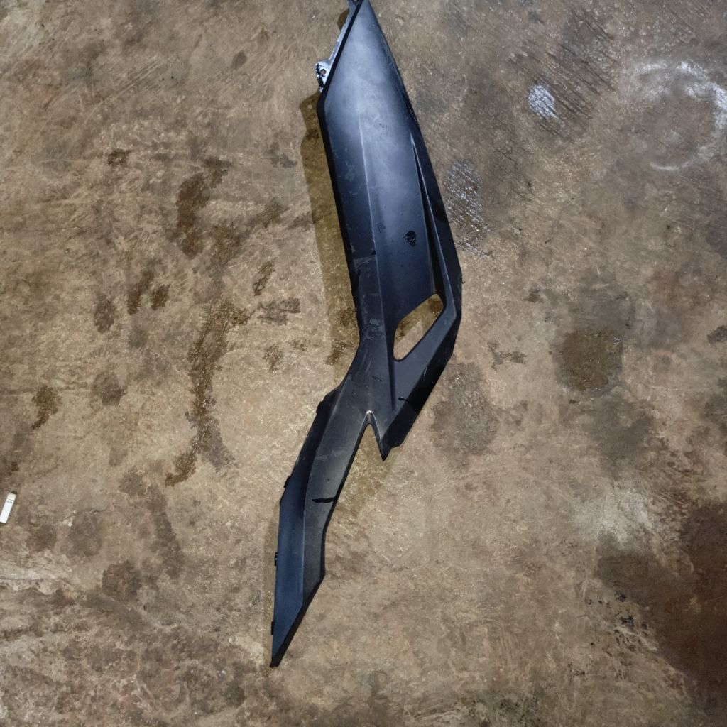 COVER BAWAH SAMPING VARIO 150 NEW ORIGINAL