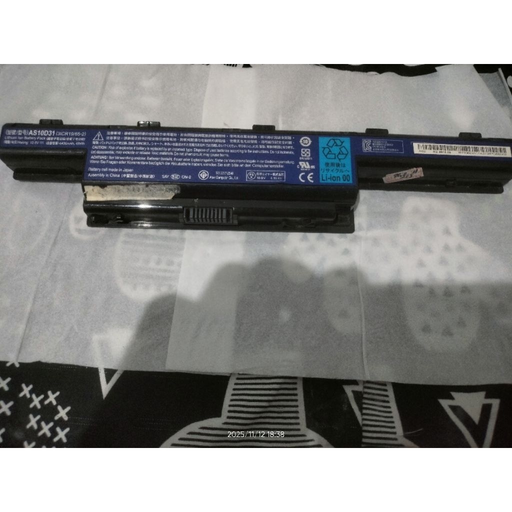 batre laptop ACER 4400 mAhbekas original copotan kondisi batangan acer