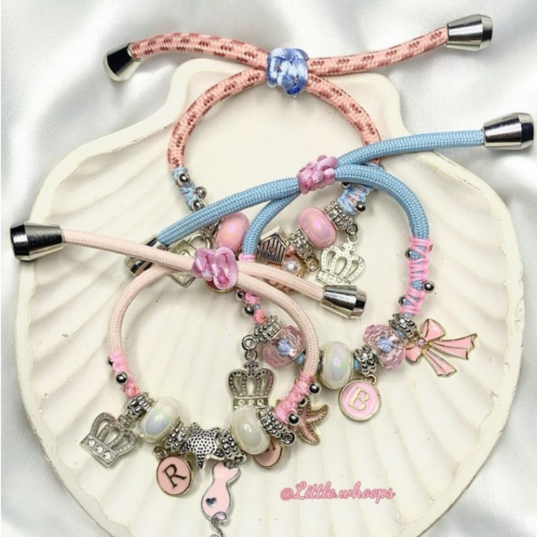 Gelang Tali paracord charm