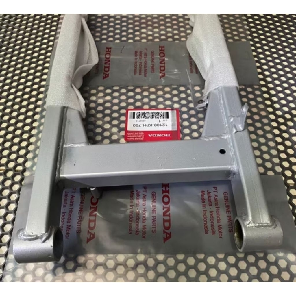 Sasis Swing Arm KPH Honda Supra x 125 tromol Supra fit new original AHM