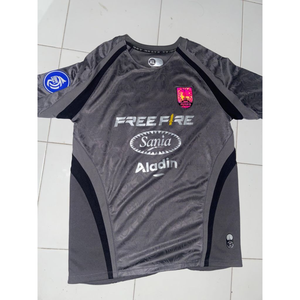 Jersey Persis Solo