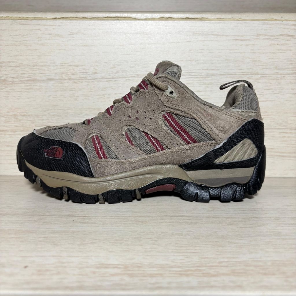 SEPATU OUTDOOR TREKKING HIKING TNF SECOND ORIGINAL  [ MURAH ]