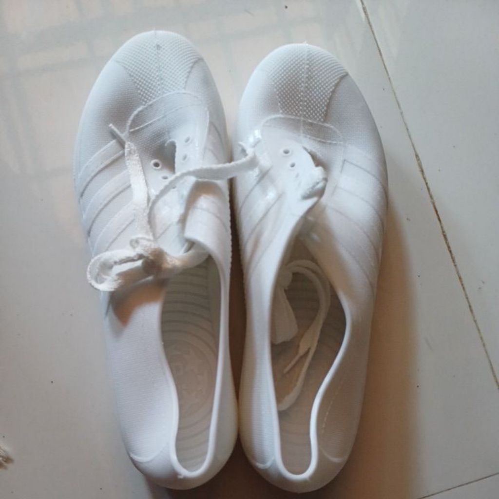 Sepatu Pull Ap (6 pasang)