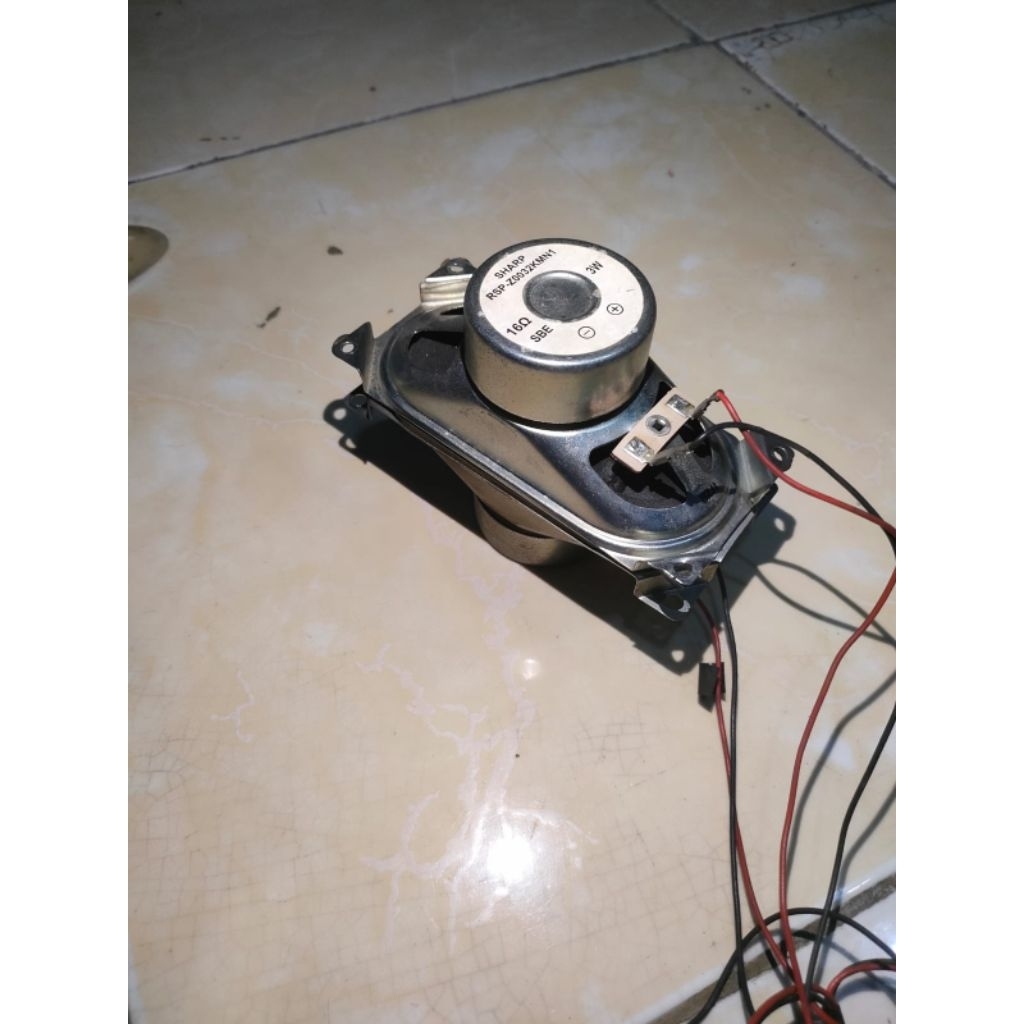 speaker TV Sharp 21in 3W CABUTAN