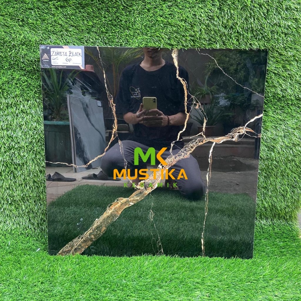 GRANITE LANTAI 60x60 ZAMETA BLACK / ARNA / GLOSSY