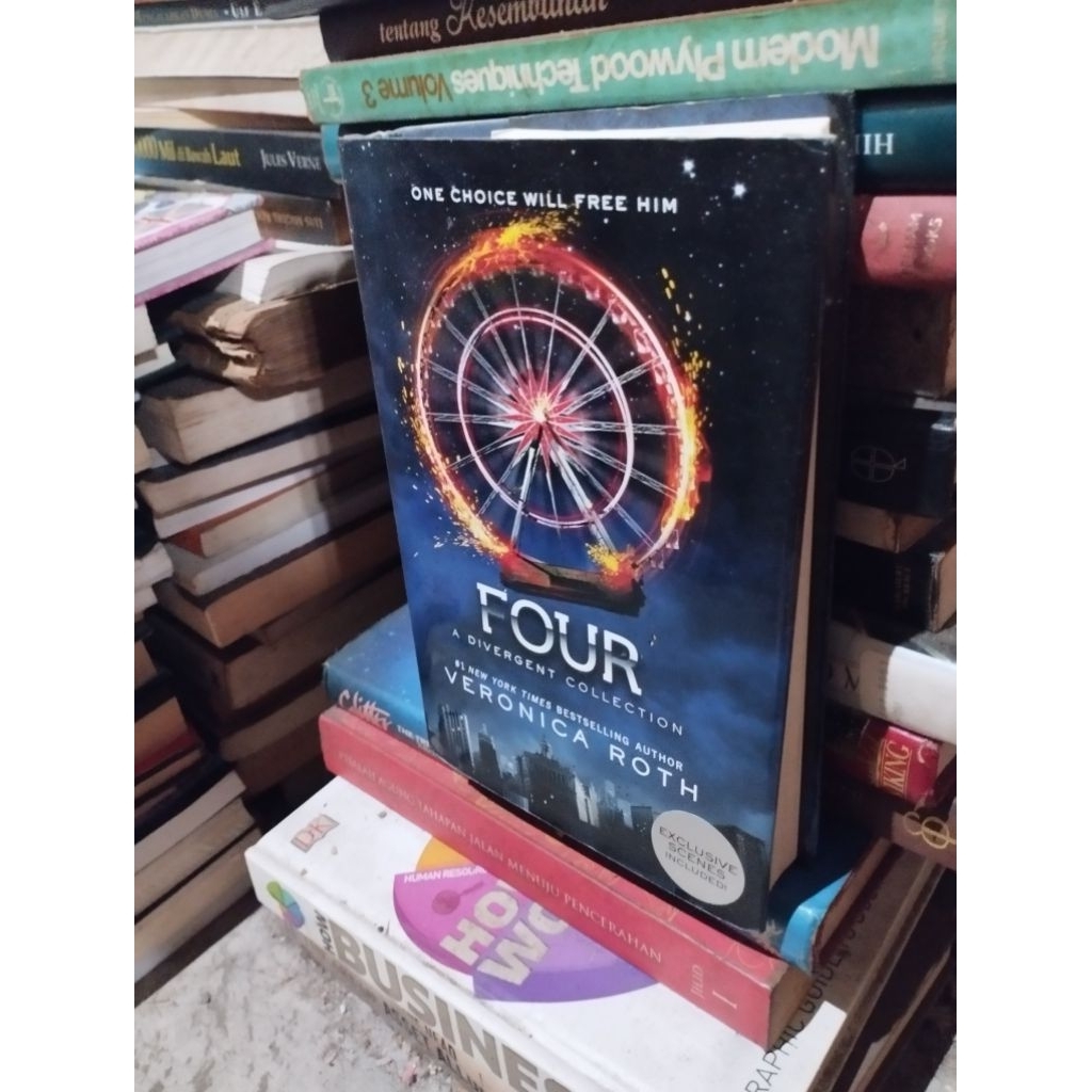four a divergent collection veronica roth