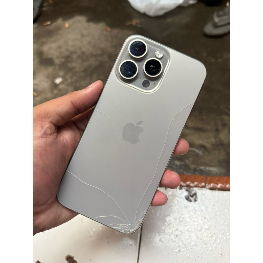 Iphone 15 Promax 256gb bypass