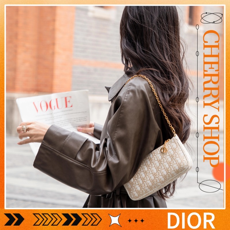 Dior 30 Montaigne Chain Handbag