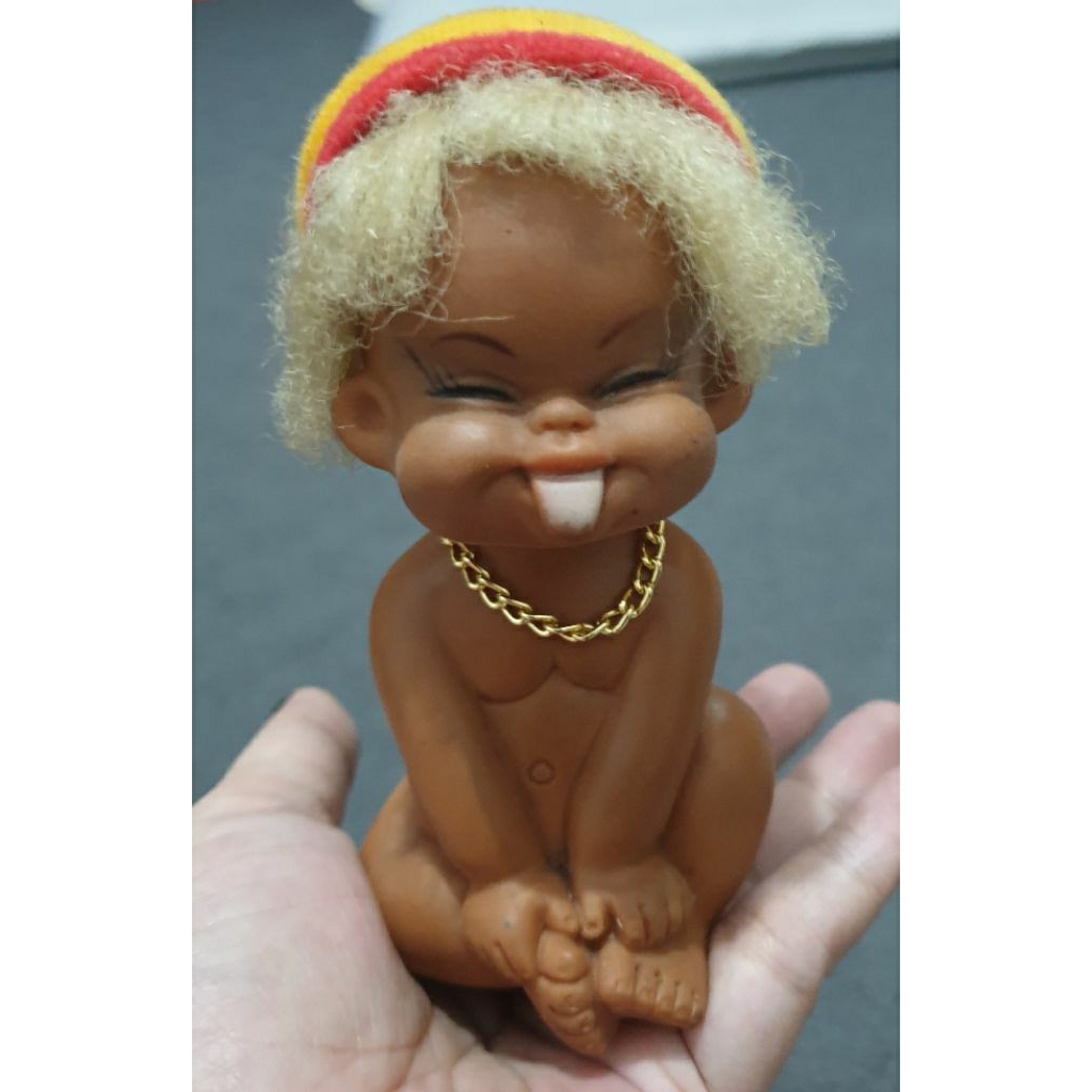 Boneka jadul/vintage duduk melet