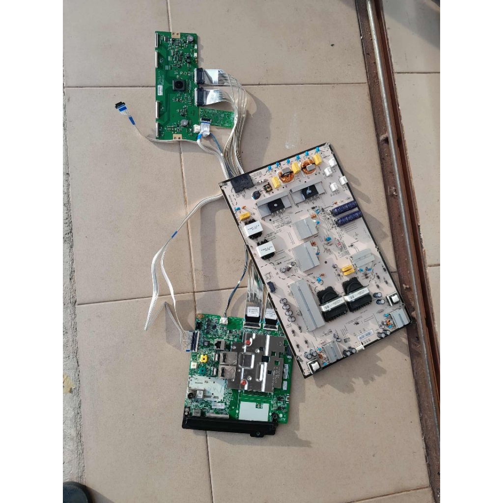 JUAL MESIN TV SMART TV LG 4K 86UN8100PTB 86 Inch 86un8100  PSU , KONDISI LAYAR RUSAK MESIN LAYAK DIG