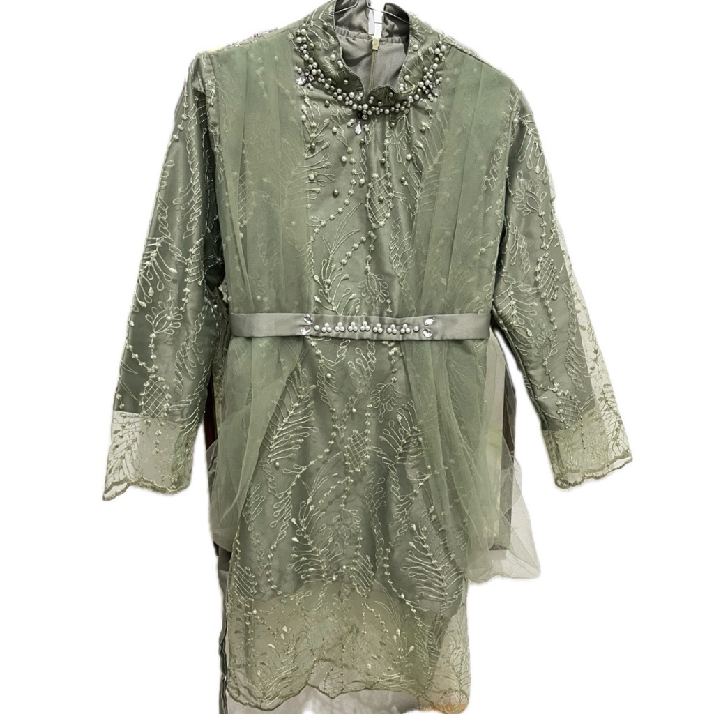 (Preloved) Kebaya Hijau Sage Free Rok Kain