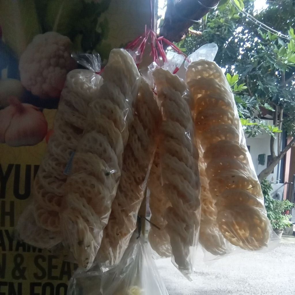 aneka kerupuk matang,kerupuk aci,kerupuk mie,