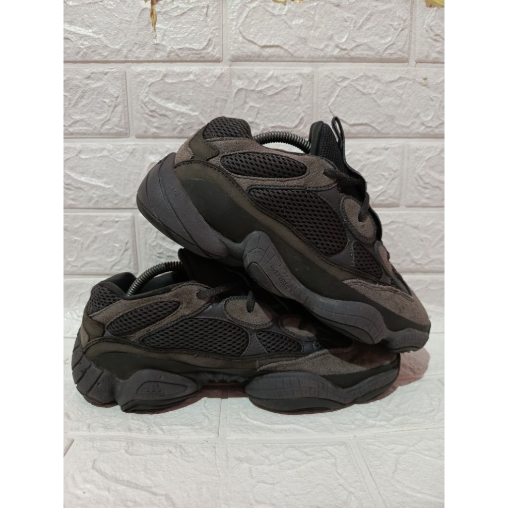 Sepatu Sneakers 4dd4s Yeezy 500 Utility Black size - 43,5
