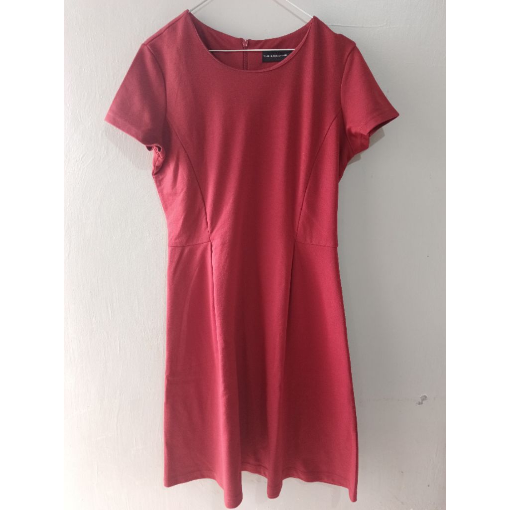 Dress The Executive - Warna Merah
