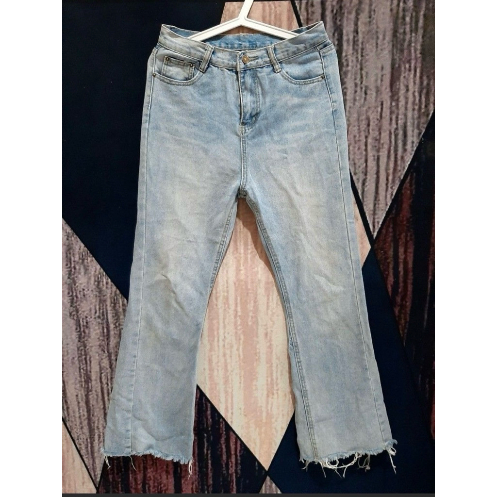 PRELOVED JEANS CUTBRAY