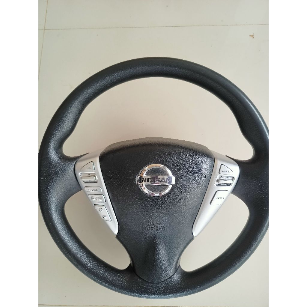 setir Nissan Serena C26