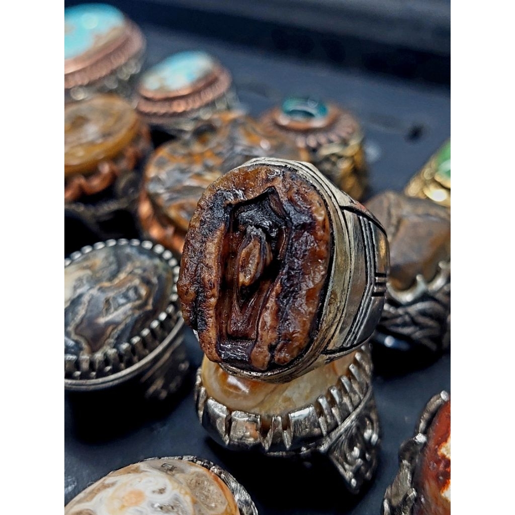 Batu Akik Sakral Unik Antik