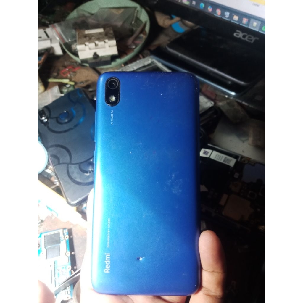 unit utuh redmi 7a minus mesin TEWAS FUNGSI LCD JAMIN NORMAL FISIK LUMAYAN MULUS