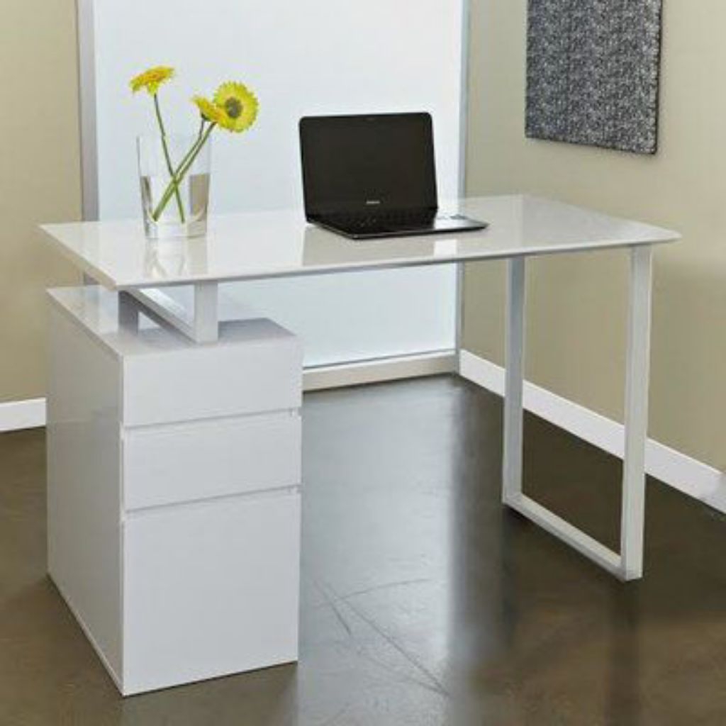 meja kerja gaming rias minimalis modern kaki besi  Meja kerja gaming rias kamar kaki besi holo minim