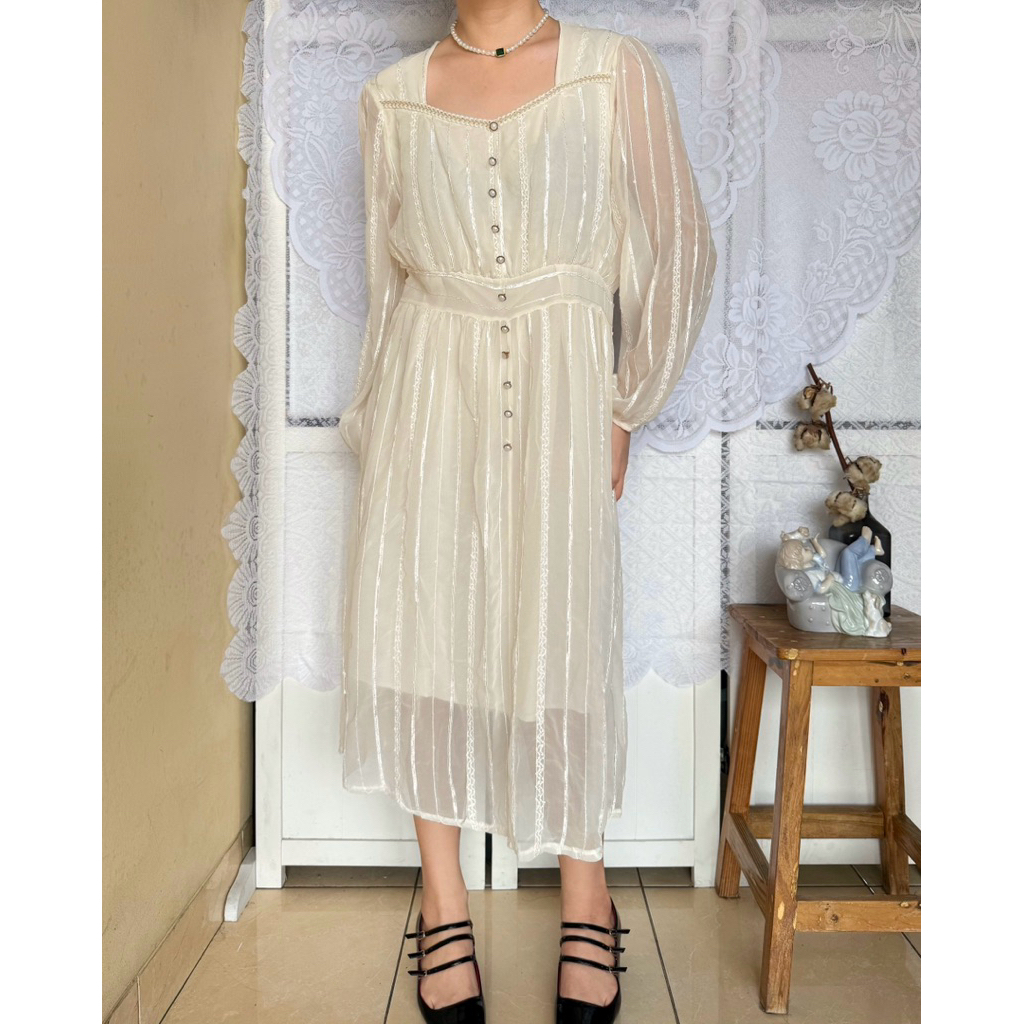 Broken White Vintage Dress