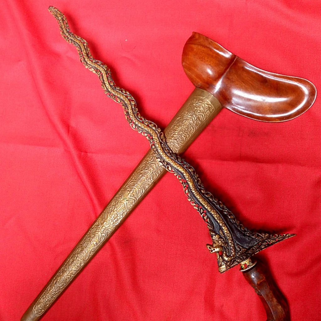 Koleksi Budaya Dapur Nogo Sosro Pamor Kinatah Kamarogan Sepuh Emas Luk 13