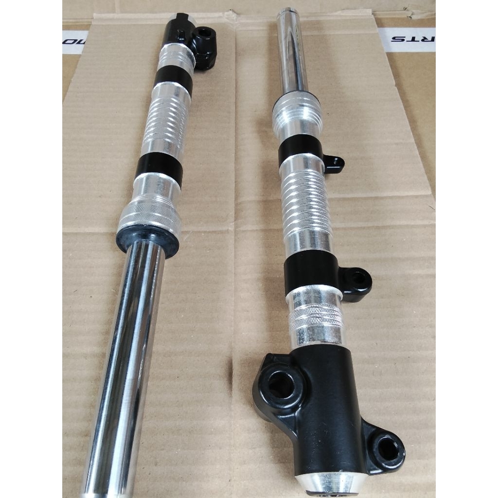 SEPASANG SHOCK DEPAN MODIFIKASI HONDA SCOOPY KARBU KANAN KIRI CUSTOM