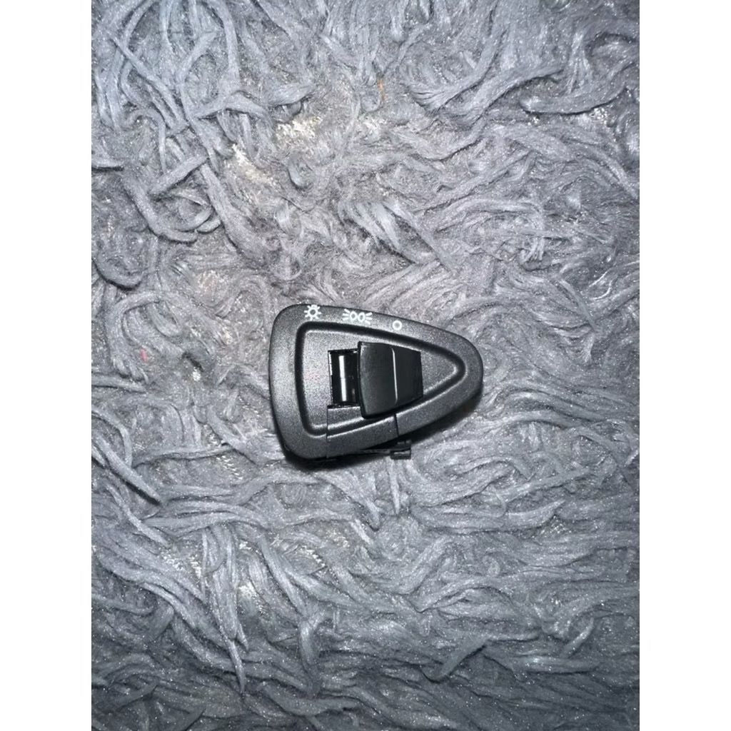 Saklar ON/OFF Lampu Depan Revo 110 Karbu Revo Absolute Motor Vario 110 Vario Techno Saklar On Off 4 