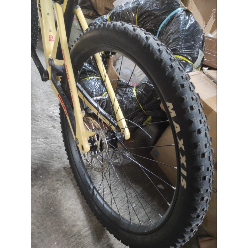 Rims Entity Cabutan T8 asimetris 27.5 32 Hole