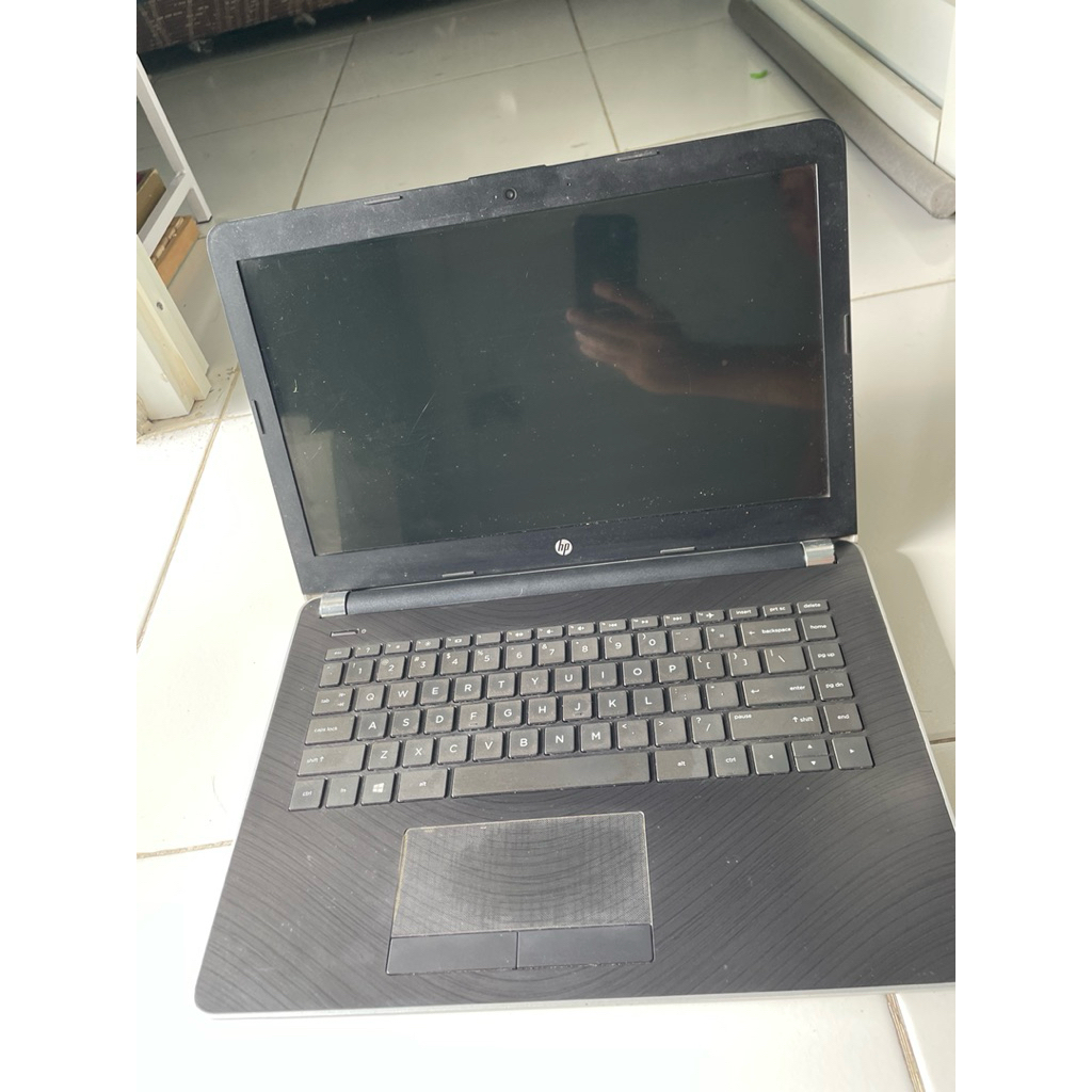 Laptop merek HP intel celeron, ram 4gb, hdd 500gb