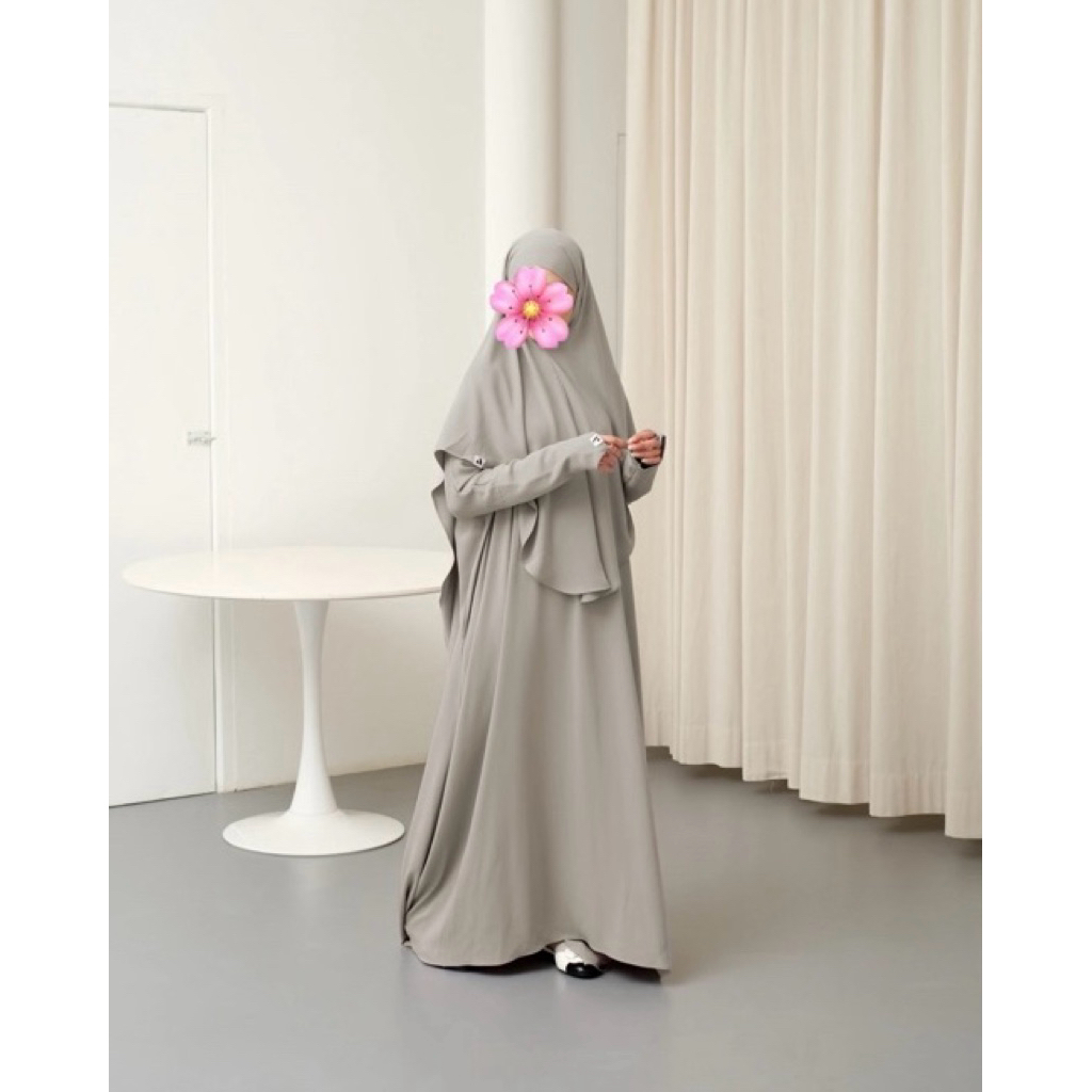 [Preloved] AqsaModestWear Fk Deen Medium Vintage Khaki Thuba Anti UV/French Khimar/Khimar Bandana/Kh