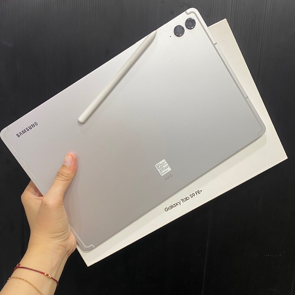 Samsung Tab S9 Fe plus Wifi 8/128gb second bekas pakai fullset keyboard ori