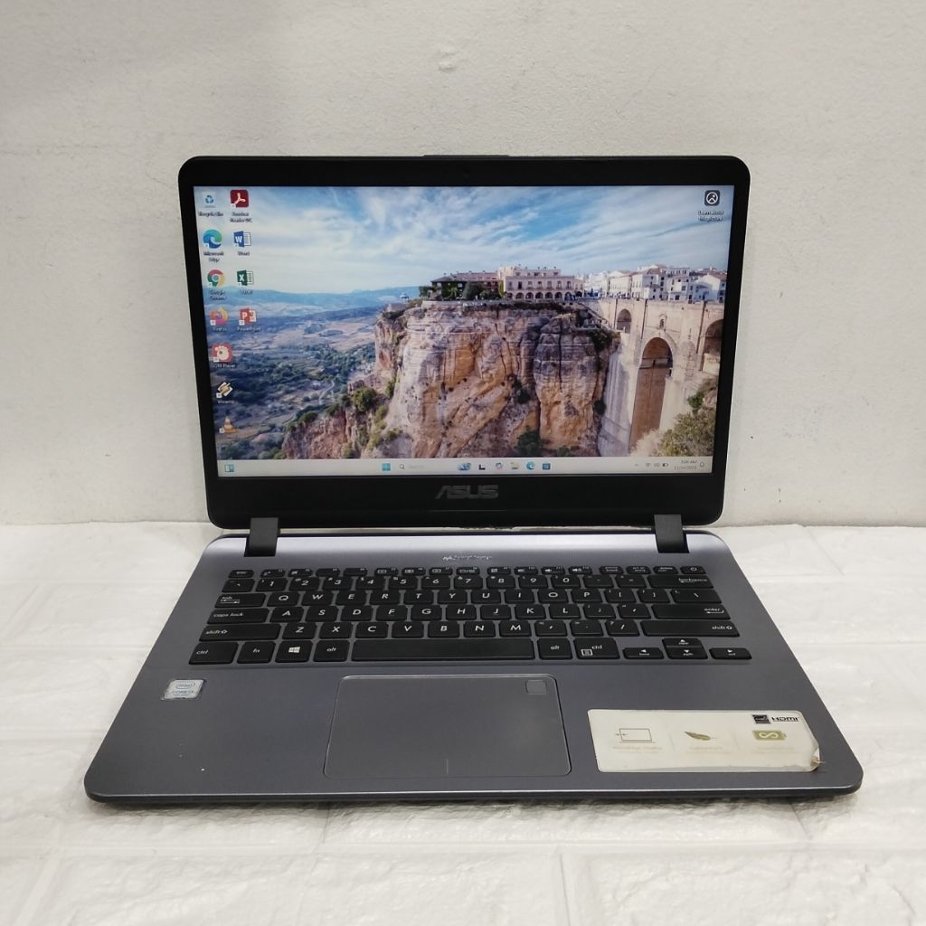 Laptop Asus Vivobook A407UA Intel core i3 7020U RAM 8GB SSD 256GB